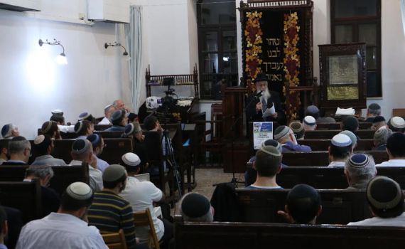 "צריך לחבר ספר הלכות שיהפוך את תל אביב לירושלים"