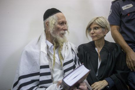 "הפצת 'טיפות הרב ברלנד' – עבריינות לשמה"