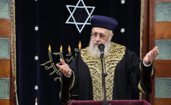 הרב יוסף פוסק: כך חייל דתי צריך לנהוג בזמן שירת נשים