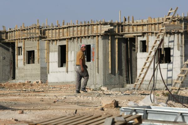 שלום עכשיו מזועזעים: עליה של 34% בבנייה ביו"ש