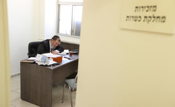 הרב אבינר: אסור להפריט את מערך הכשרות