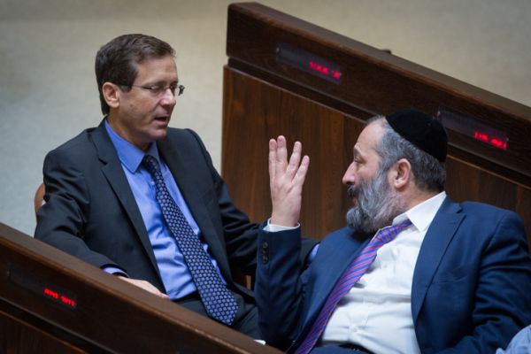 בנט רק רביעי, הרצוג ודרעי מתרסקים
