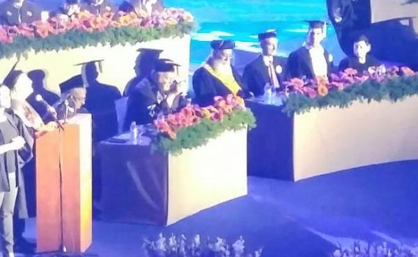 חריפות עצומה: הרב שלמה עמאר קיבל תואר ד"ר