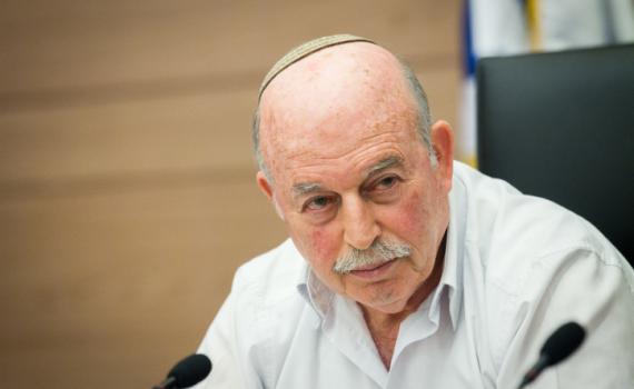 המשטרה הצליחה לשכנע שתי נשים להגיש תלונה