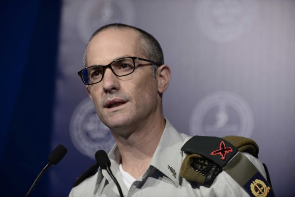 הפרקליט הצבאי הראשי יוצא מהארון