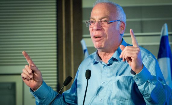 המבקר: אורי אריאל העביר עשרות מיליונים למקורבים