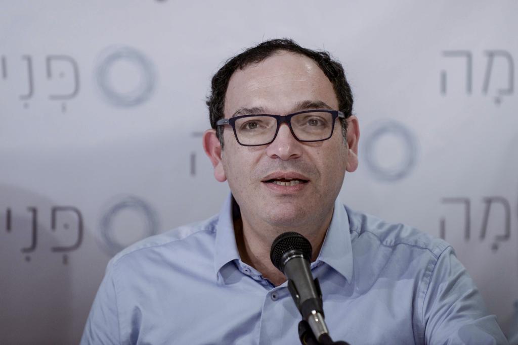 השר לשעבר שי פירון בעצה לרבקי הישראלי