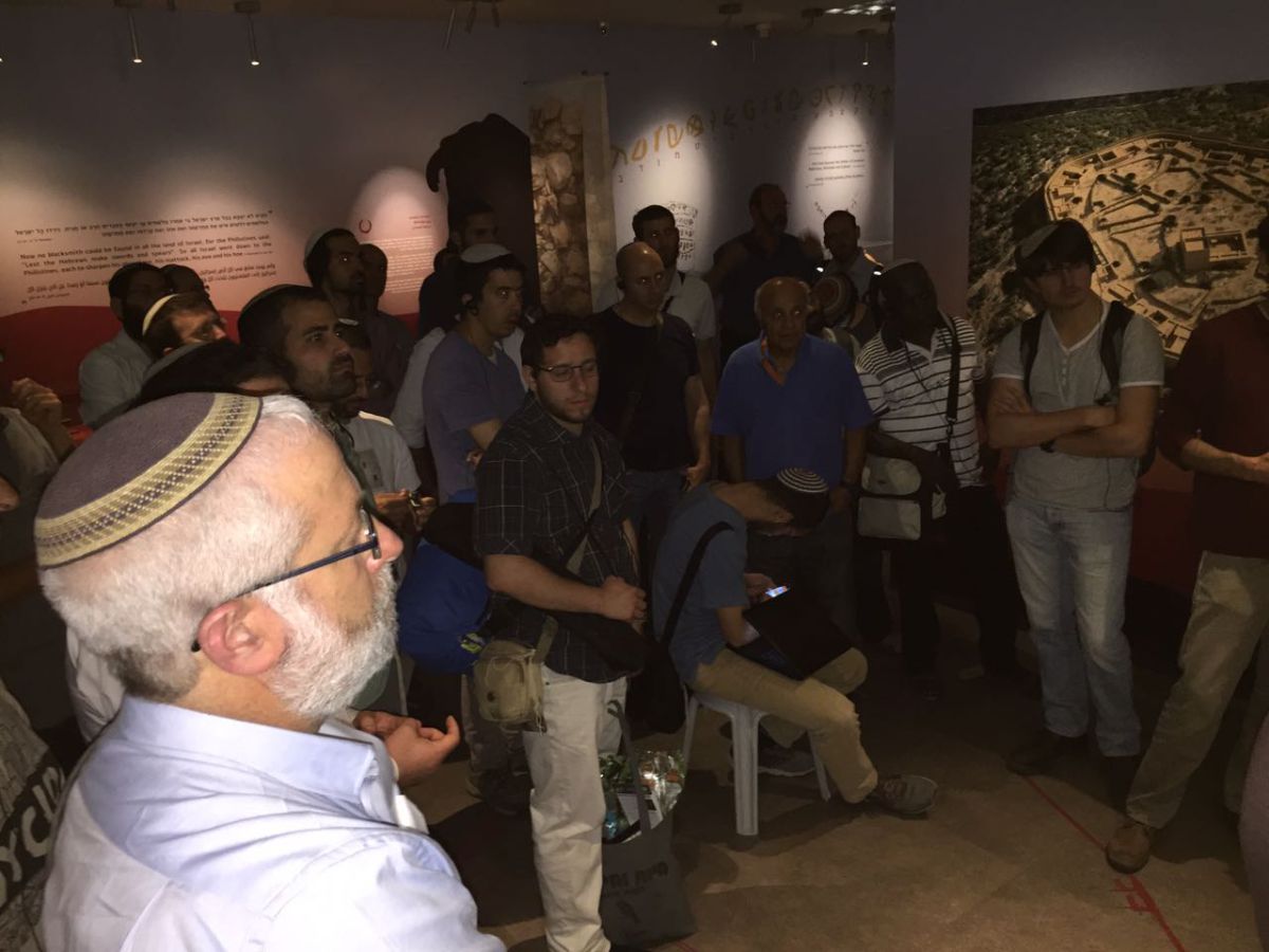 ללמד תנ"ך עם אמונה לצד מקצועיות אקדמית