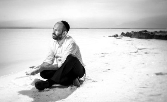 פותח את הלב: יונתן רזאל משיק סינגל חדש