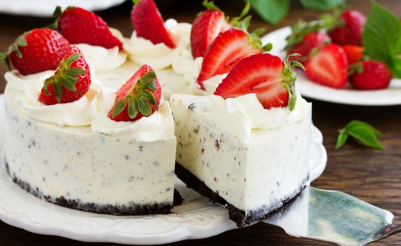 לא רק גבינה: 5 מתכונים לעוגות מנצחות לשבועות