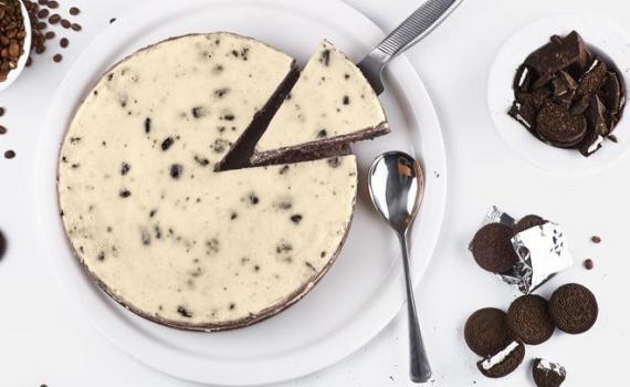 מתוק ללא אפייה: מתכון מהיר לעוגת גבינה ואוראו