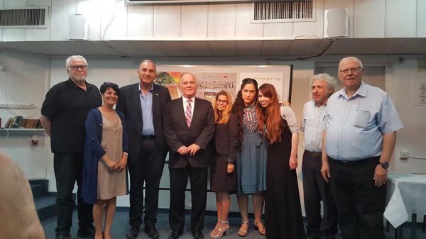 חלוקת מלגות למעצבות מצטיינות