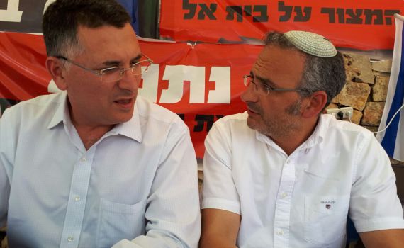 סער במאהל המחאה: "את ההתחייבות צריך לקיים"