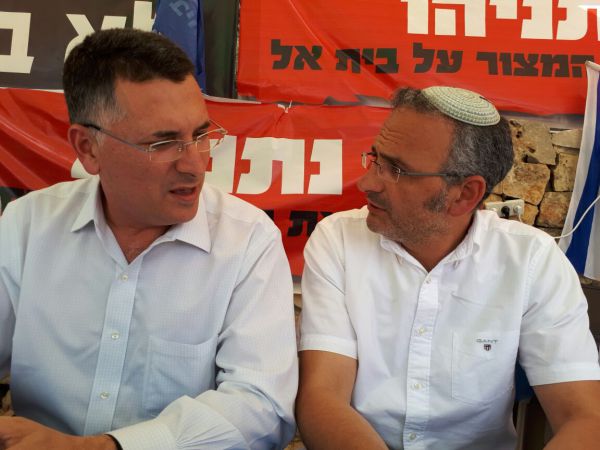 סער במאהל המחאה: "את ההתחייבות צריך לקיים"