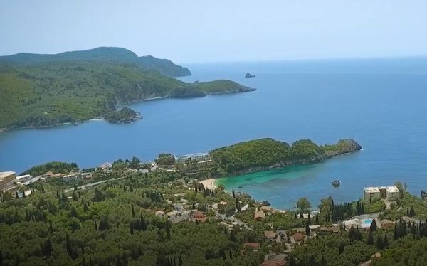 יוון: ישראלים ידרשו להציג בדיקת קורונה שלילית