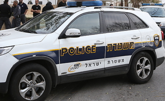 נחשד בפדופיליה, המשיך לעבוד כשוטר ותקף בת 6