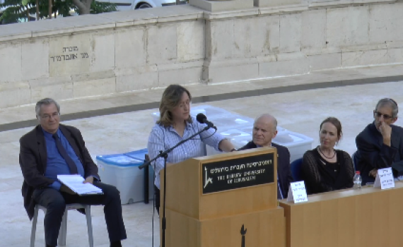 אילנה דיין נגד בנט: השתקה מטעם השלטון. צפו