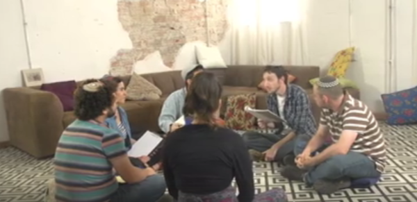 צפו: סרטון חדש של אנדרדוס למרכז האקדמי לב