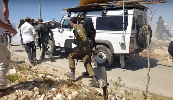 צפו: עימותים אלימים בין חיילים לתושבי יצהר