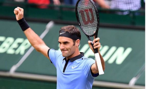 מוכן לווימבלדון: פדרר זכה בטורניר האלה