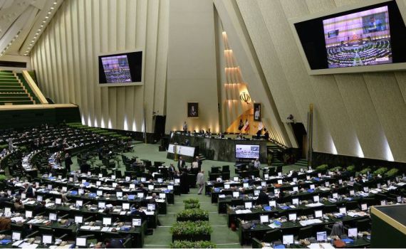 דאע"ש הכה באיראן: הרוגים ופצועים בפיגוע משולב