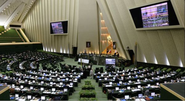 דאע"ש הכה באיראן: הרוגים ופצועים בפיגוע משולב