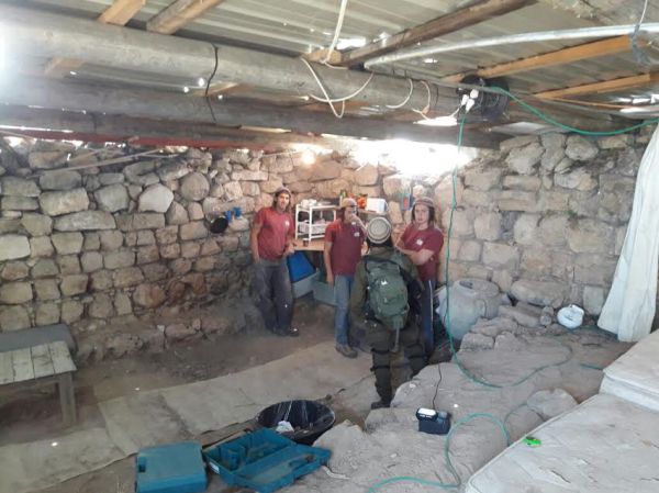 נוער עמונה הקים מבנה ביישוב ממנו גורש; צה"ל הרס