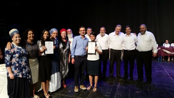 אלה כלות וחתני ההלכה מהאולפנות והישיבות