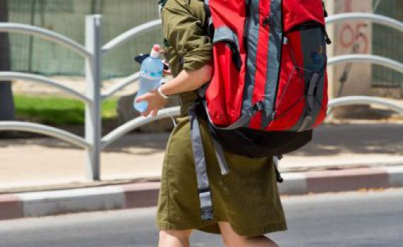 "גיוס בנות דתיות לצה"ל- פגיעה במשפחות מצוקה"