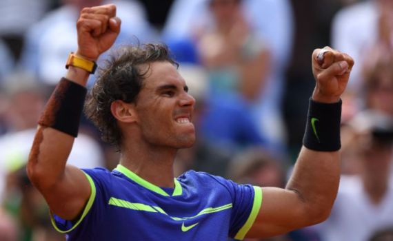 נותר רק לקוד קידה: נדאל עם הגביע העשירי