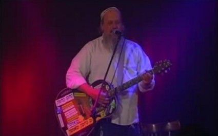 הזמר החסידי הודיע: "רוצה להתחתן שוב, מחפש אשה"