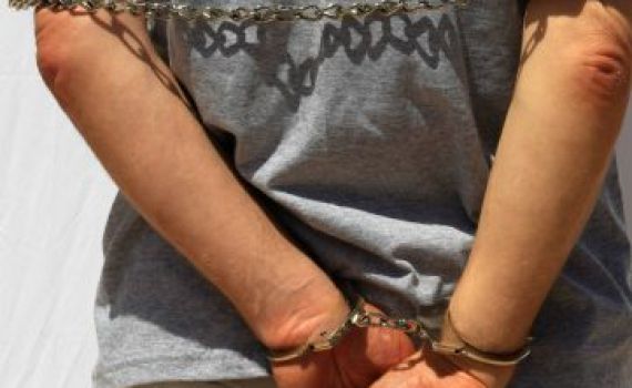 דרמה בבית המשפט: שבעת הנערים מסרבים להשתחרר