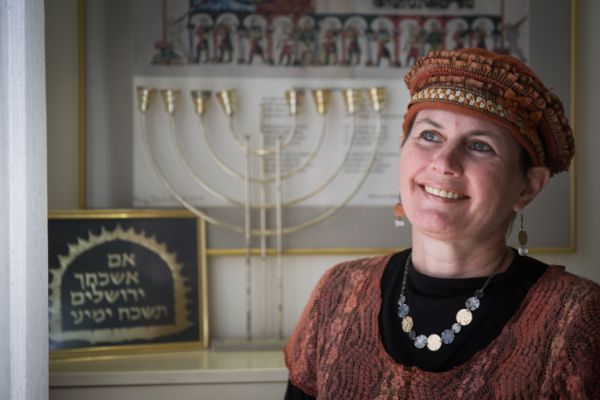 יהודה גליק מבקש: "קרעו שמים בתפילות למען אשתי"