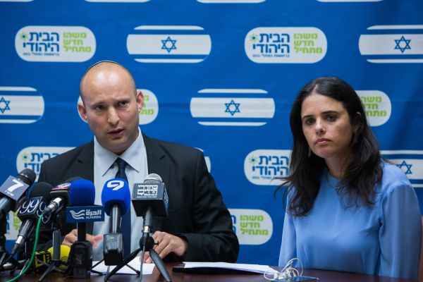 בנט ושקד: זה "פרס לטרור" נדרוש הקפאת התכנית