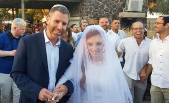 רננה מאיר, בתה של דפנה מאיר, התחתנה