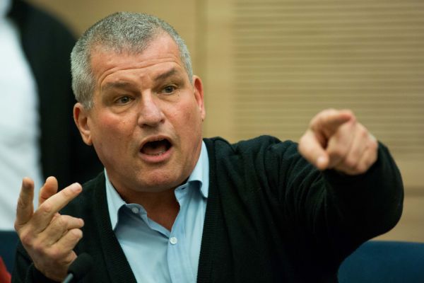 רוזנטל קרא לנתניהו מושחת וחטף: 'חתיכת שקשוקה'.צפו