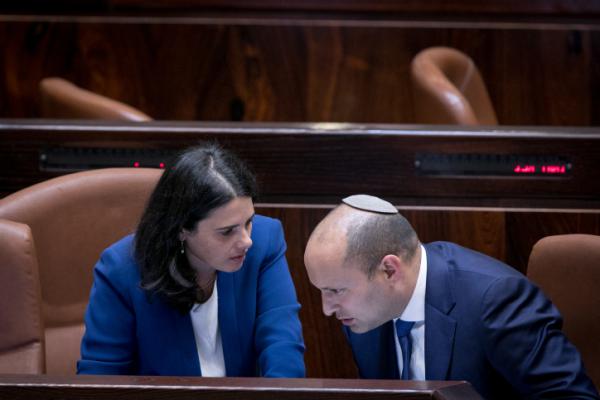 "השנאה לביבי מעבירה את שקד ובנט על דעתם ודתם"