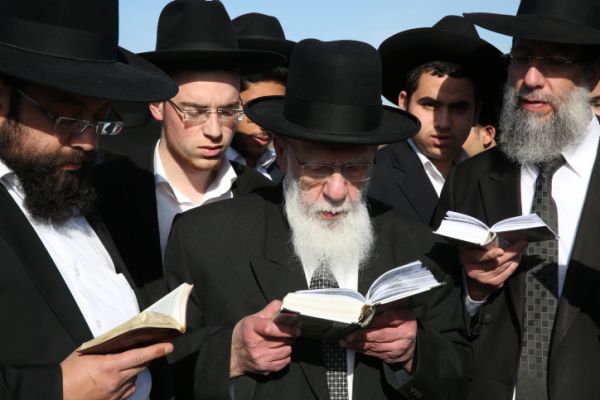 מנהיגה הרוחני של ש"ס: "אנחנו בצרה גדולה"