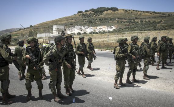 חשד: חיילים הדביקו את עצמם במחלת עור