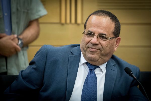 השר איוב קרא מעורב בתקרית דיפלומטית