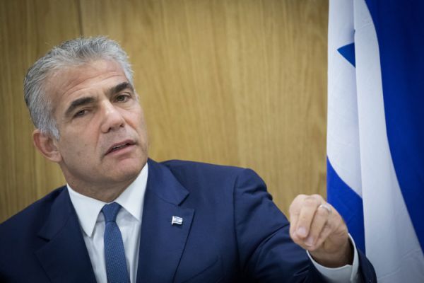 לפיד מגלה: הרגע בו הבנתי שצריך להחליף את ביבי