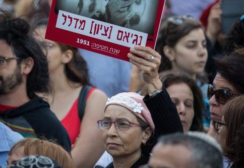 חידת חייו: ינון חסון בשיר על אחיו שנעלם עם ילדי תימן