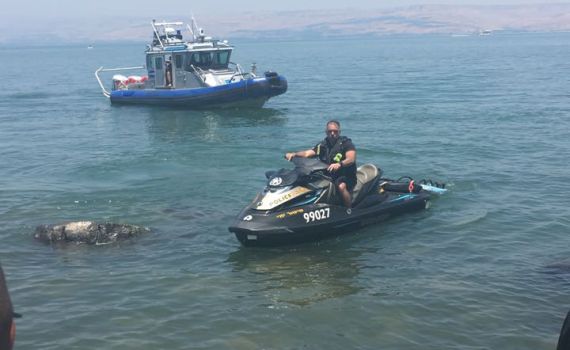 שוב טרגדיה בכנרת: צעיר כבן 24 טבע בחוף לא מוכרז