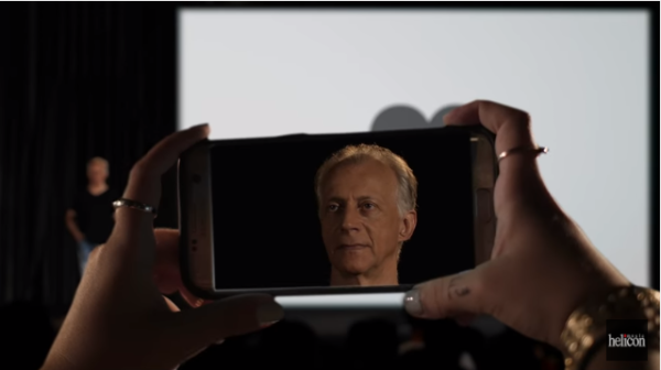 אהבה מחוץ למסכים: מתי כספי בקליפ חדש