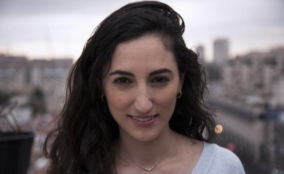 ענת מלמוד מופיעה ב'גולה'