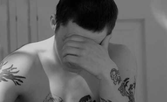 שו"ת: האם חוזר בתשובה צריך להסיר את הקעקוע?