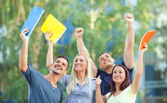 סיום הלימודים: תודה גדולה, שהיא 'רסיס מן הסערה'