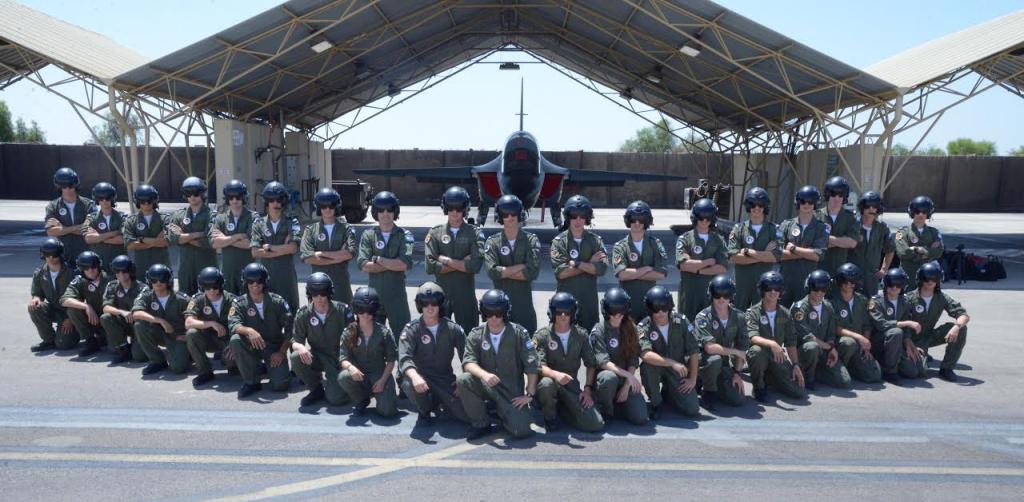 אחד מכל שבעה בוגרי קורס טייס – בוגר ישיבת הסדר