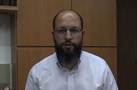 ראש ישיבת חולון הרב אהרונסון פורש מתפקידו