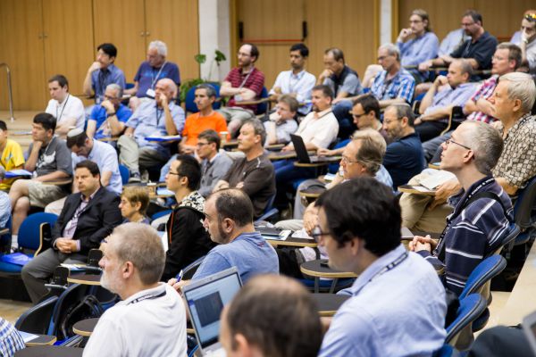 למרות המצב 100 מתמטיקאים במכון לב